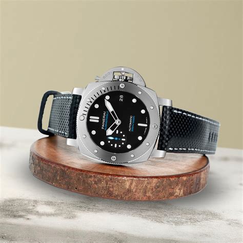 Straps : r/panerai 